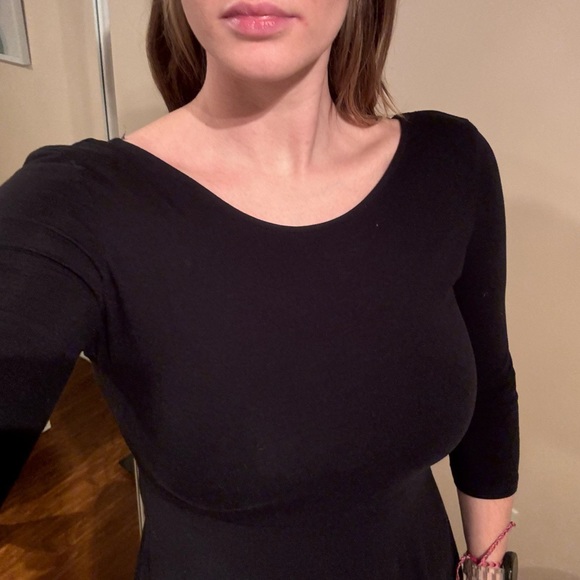 Classic black dress - Picture 4 of 8